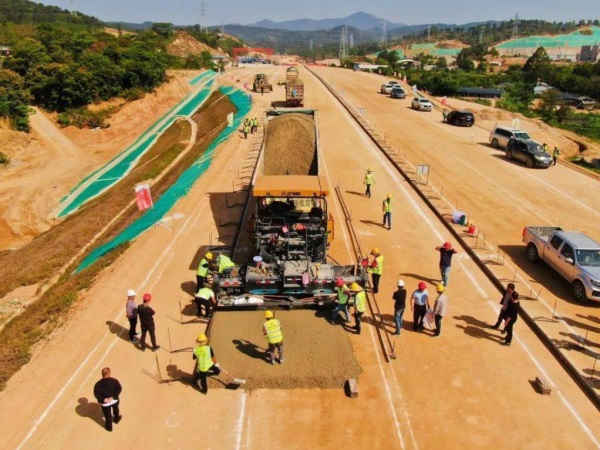 阿克苏高速公路
